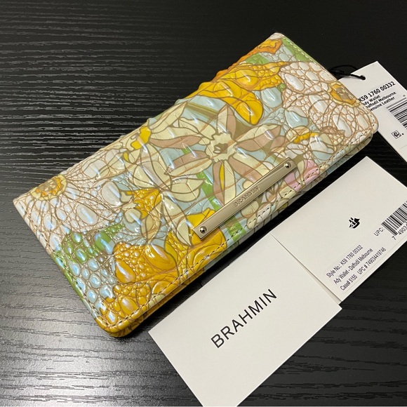 Brahmin Ady DAFFODIL MELBOURNE Genuine Leather Floral Pattern NWT - Picture 1 of 8